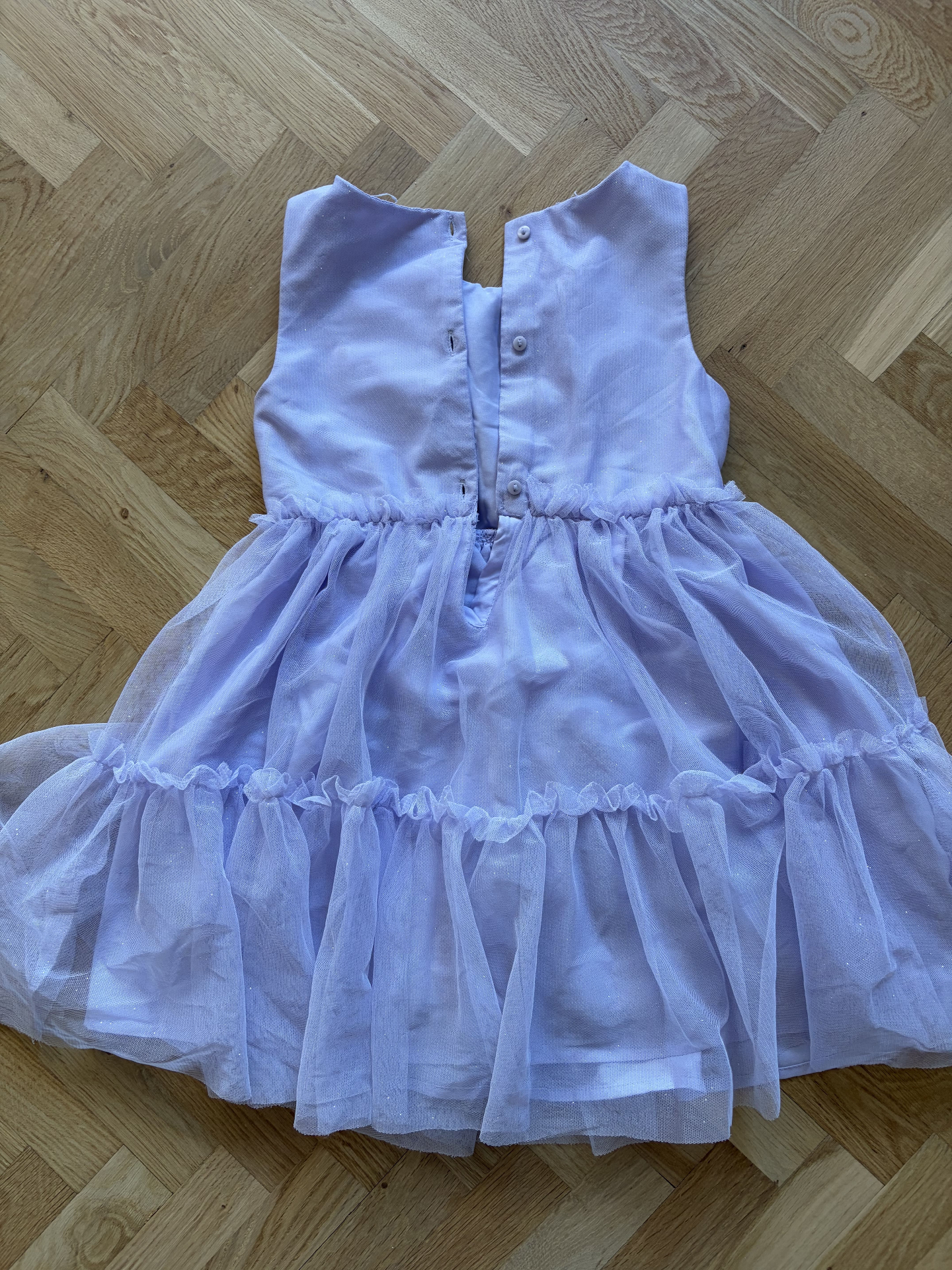 Lila tyllklänning H&M, stl 104