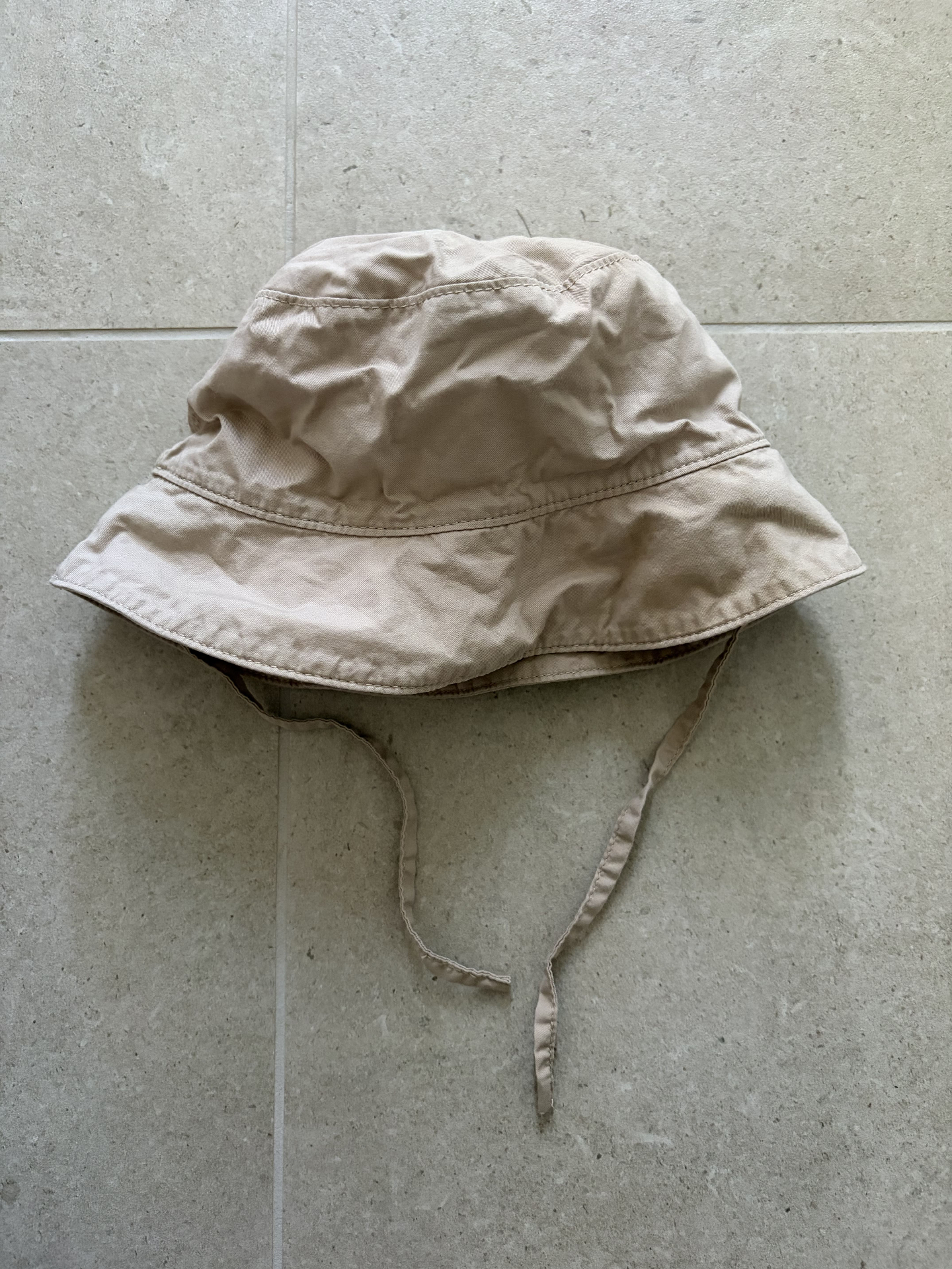 Solhatt beige H&M, stl 86/92