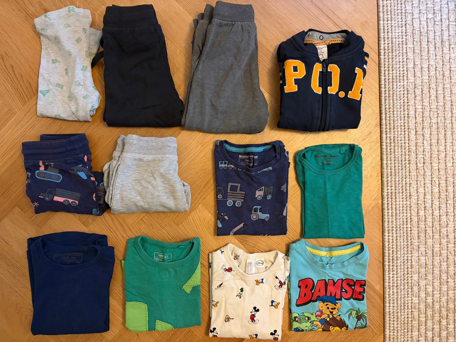 Klädpaket med vardagsplagg, stl 86/92